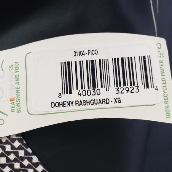 SOLD Seea Womens Top XS Doheny Rash Guard Black Colorblock Raglan Sleeve NEW - Picture 12 of 13